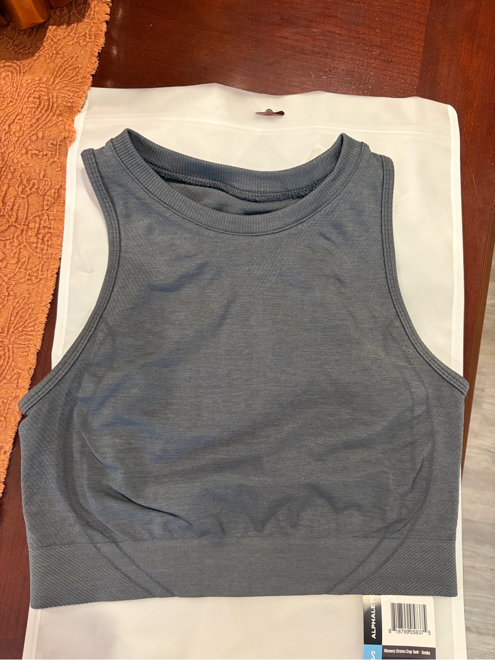 Alphalete crop Top - Gray